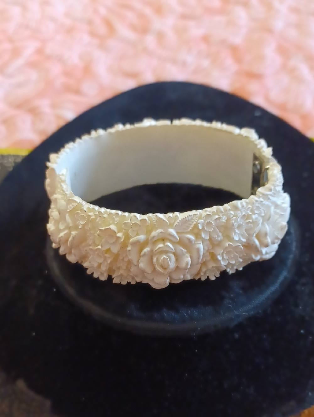 Vintage 1930's Unbranded Celluloid Clamper Bracelet